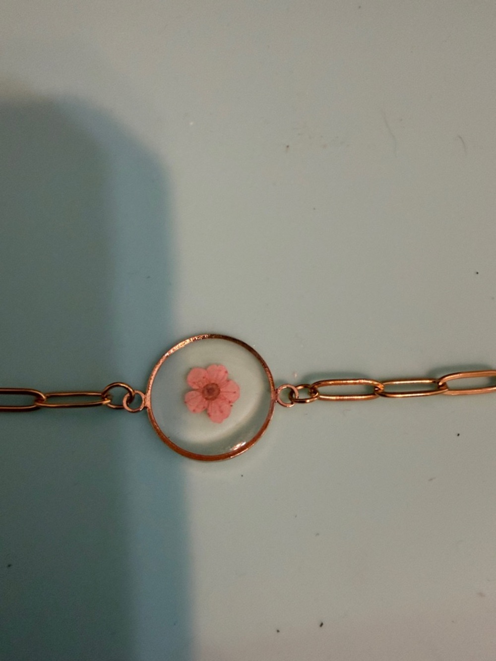Gold-Tone Pressed Flower Round Pendant Bracelet - Pink